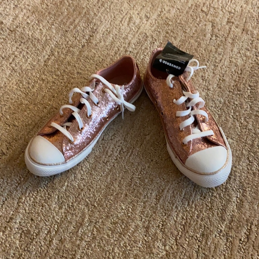 NWT girls pink glitter converse all stars sz 3